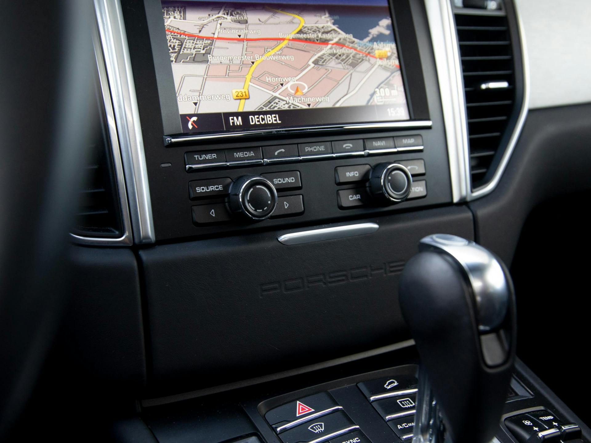 Porsche Macan 3.6 Turbo | Luchtvering | Pano | Burmester |
